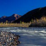 Flussbett – Alaska